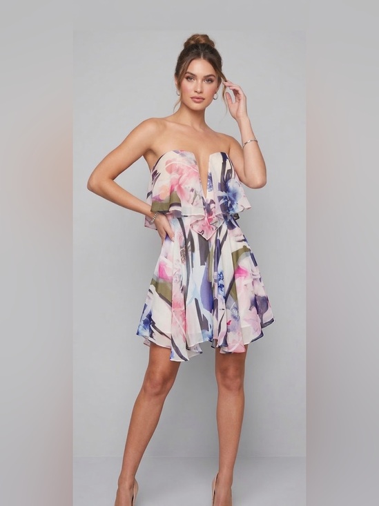 bebe Dresses & Skirts - Bebe Watercolor Floral Strapless Flounce Mini Dress